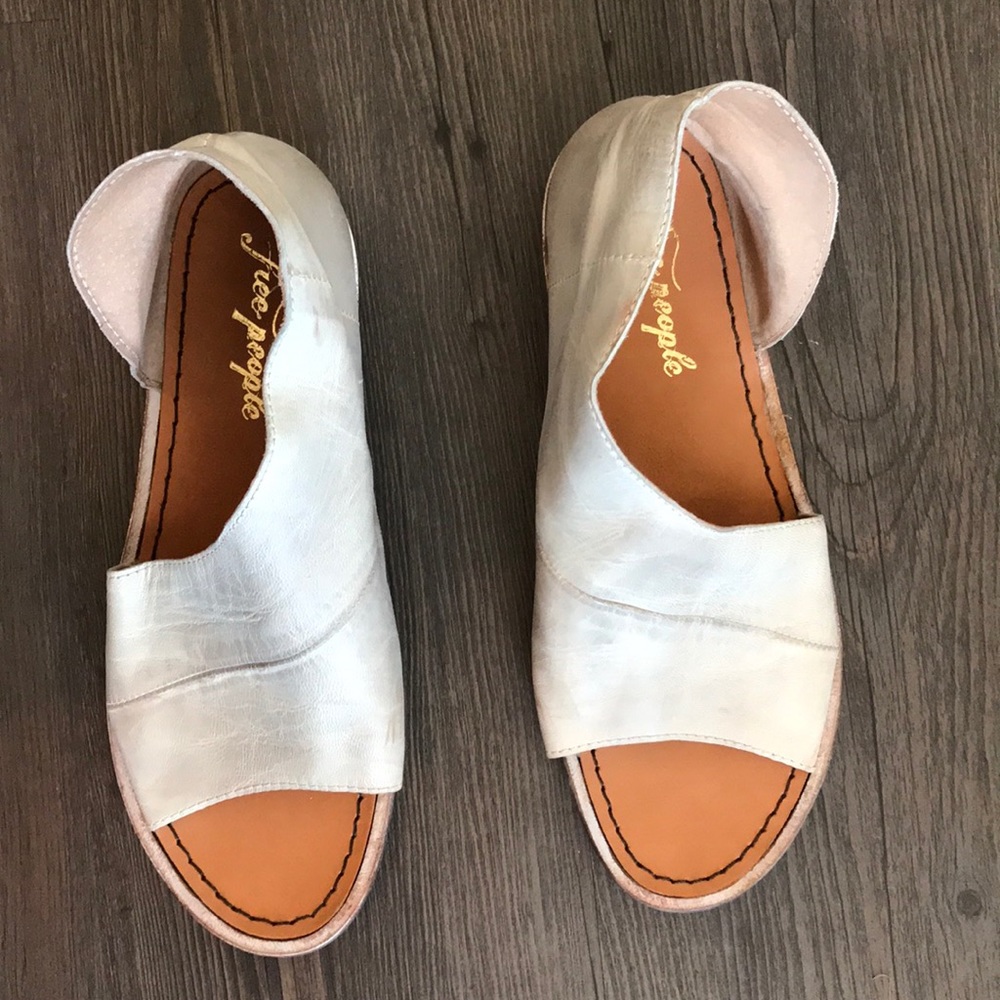 SOLD!!!Grey Free People Sandals
